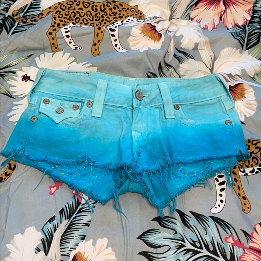 True Religion Joey Cut-Off w/ custom pockets 26 ✨